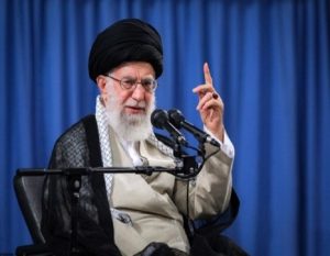 آیت اللہ خامنہ ای کی ایٹمی معاہدے میں واپس آنے کی شرط