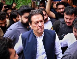 اگر پاکستان کو بچانا ہے تو کیا کرنا ہوگا؟ عمران خان کی زبانی