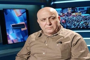حزب اللہ سے اسلحہ کوئی نہیں لے سکتا؛لبنانی تجزیہ کار