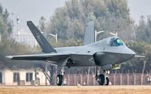 پاکستان کا چین سے اسٹیلتھ جنگی طیاروں J-35 کی خریداری کا فیصلہ