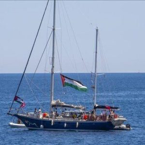 اگر ماڈلین کشتی ایران جاتی تو مغرب کا ردعمل کیا ہوتا:برطانوی اینکر کا طنز