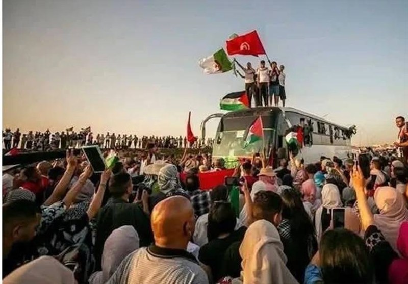 پس