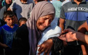 صہیونیوں کے ہاتھوں غزہ میں درجنوں فلسطینی شہید و زخمی