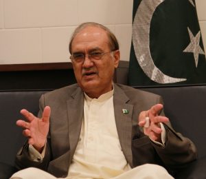 پاکستان وزیر دفاع