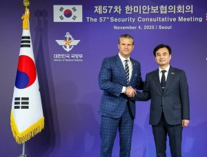 امریکی وزیر دفاع نے جنوبی کوریا کو جوہری آبدوز فراہم کرنے کا وعدہ کیا