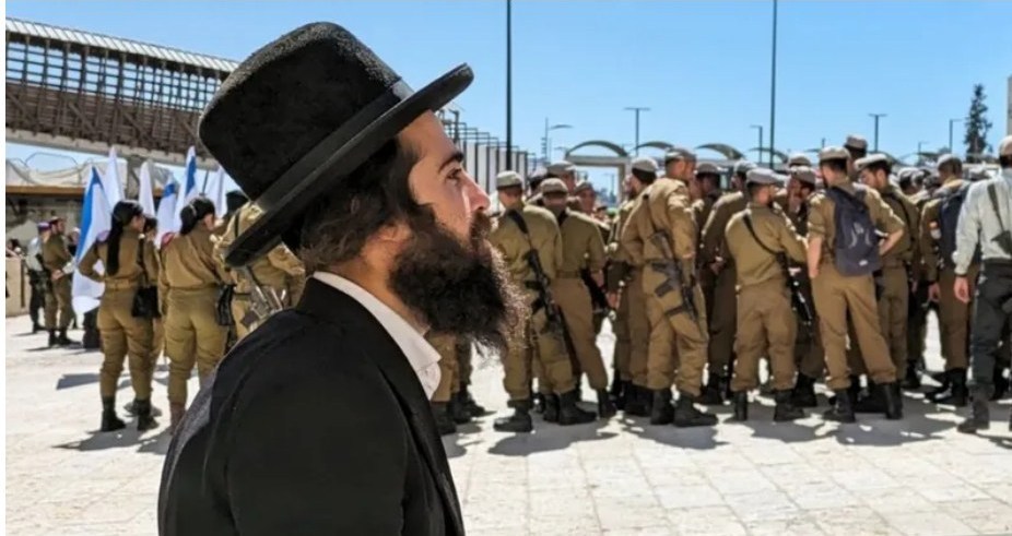 14040928114131954350861510