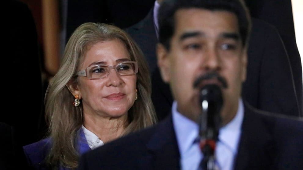 سیلیا فلورس