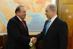 مائیک ہکابی