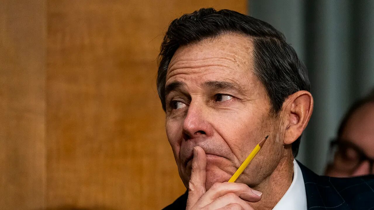 امریکی سینیٹر کی ایران کے خلاف جارحیت کی مخالفت