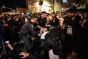 جنگ مخالف مظاہرے