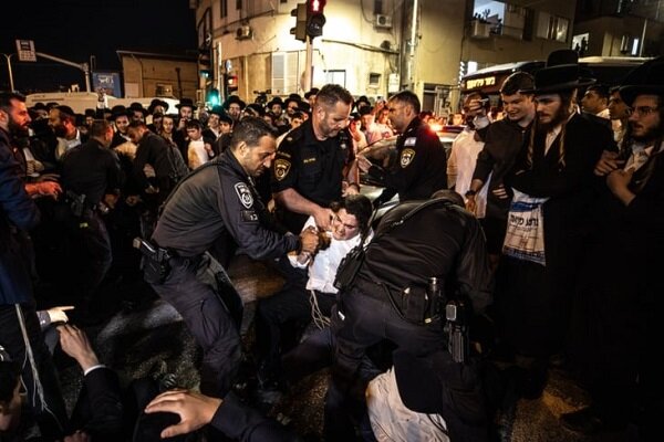 جنگ مخالف مظاہرے