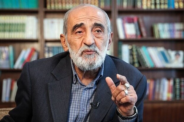 شریعتمداری