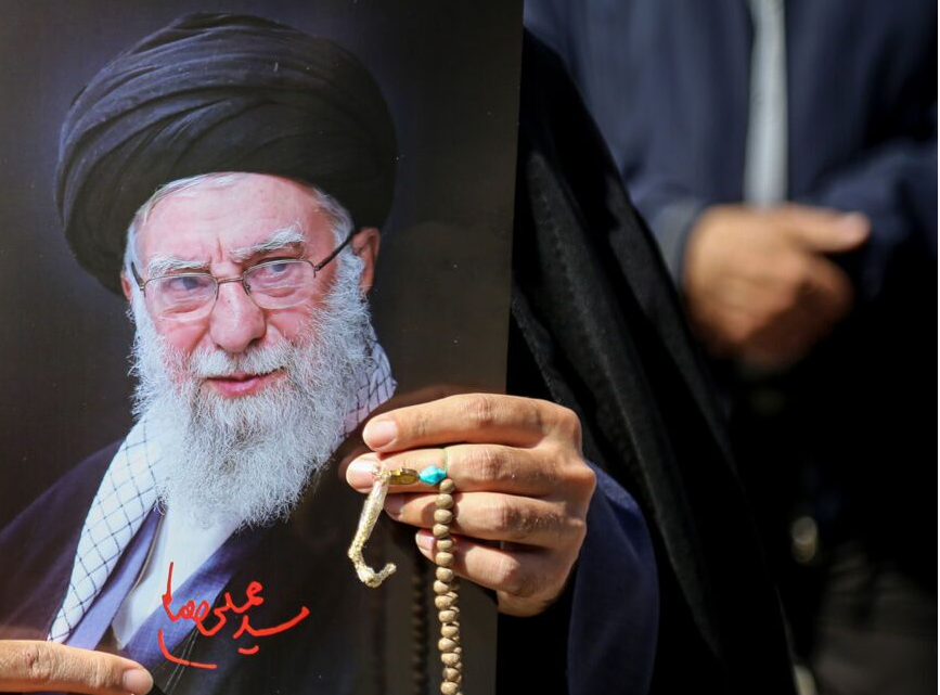 امام خامنہ ای